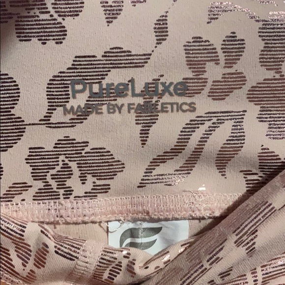 Fabletics - Picture 3 of 3